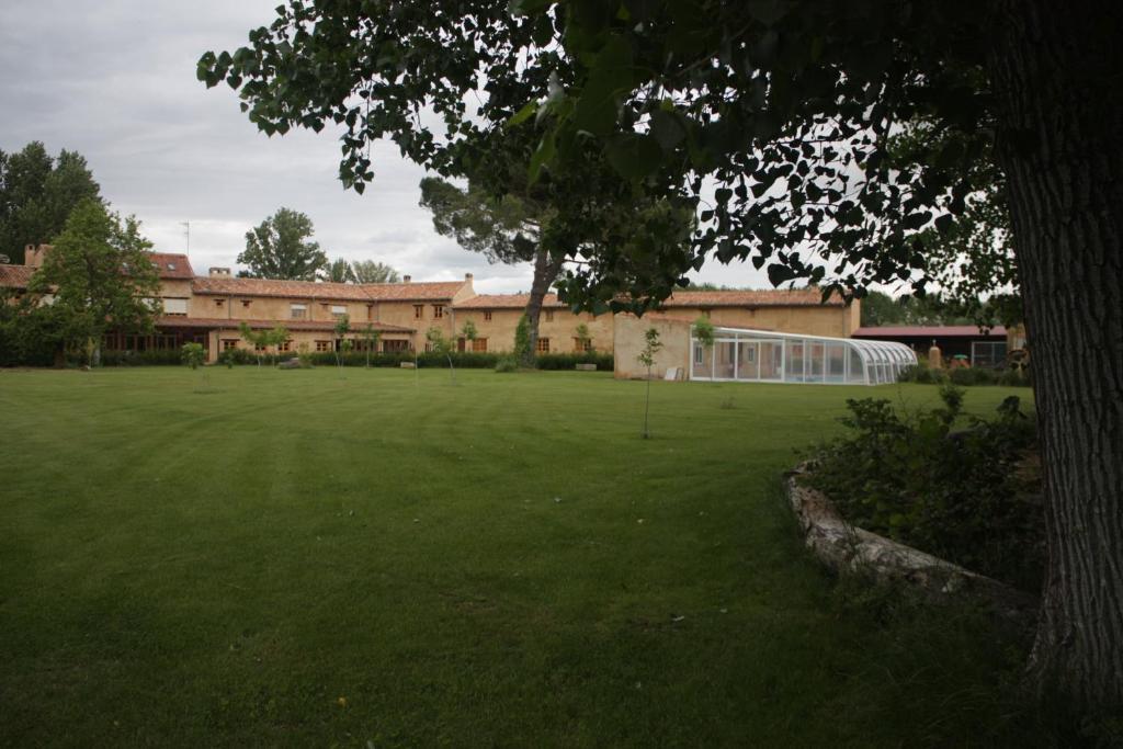 El Jardin De La Huerta Hotel Sahagun Exterior photo